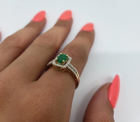 Bague Émeraude Vert 0.20ct de diamants en or jaune 10k