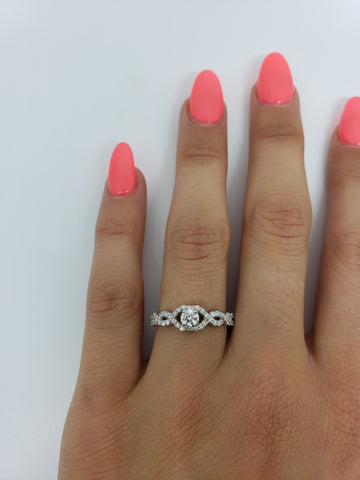 Bague Infinie 0.75ct de diamants en or blanc 14k